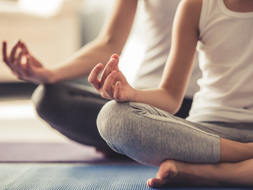 Ein Yoga- und Meditationskurs gegen Stress