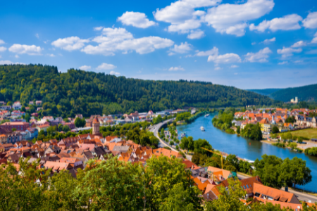 Wertheim in der Nähe vom Odenwald als Ausflugsziel während des Spa Urlaubs
