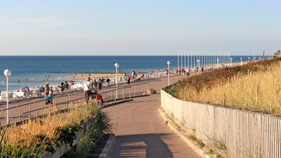 Die Strandpromenade Westerlands mit Blick auf die Nordsee.
