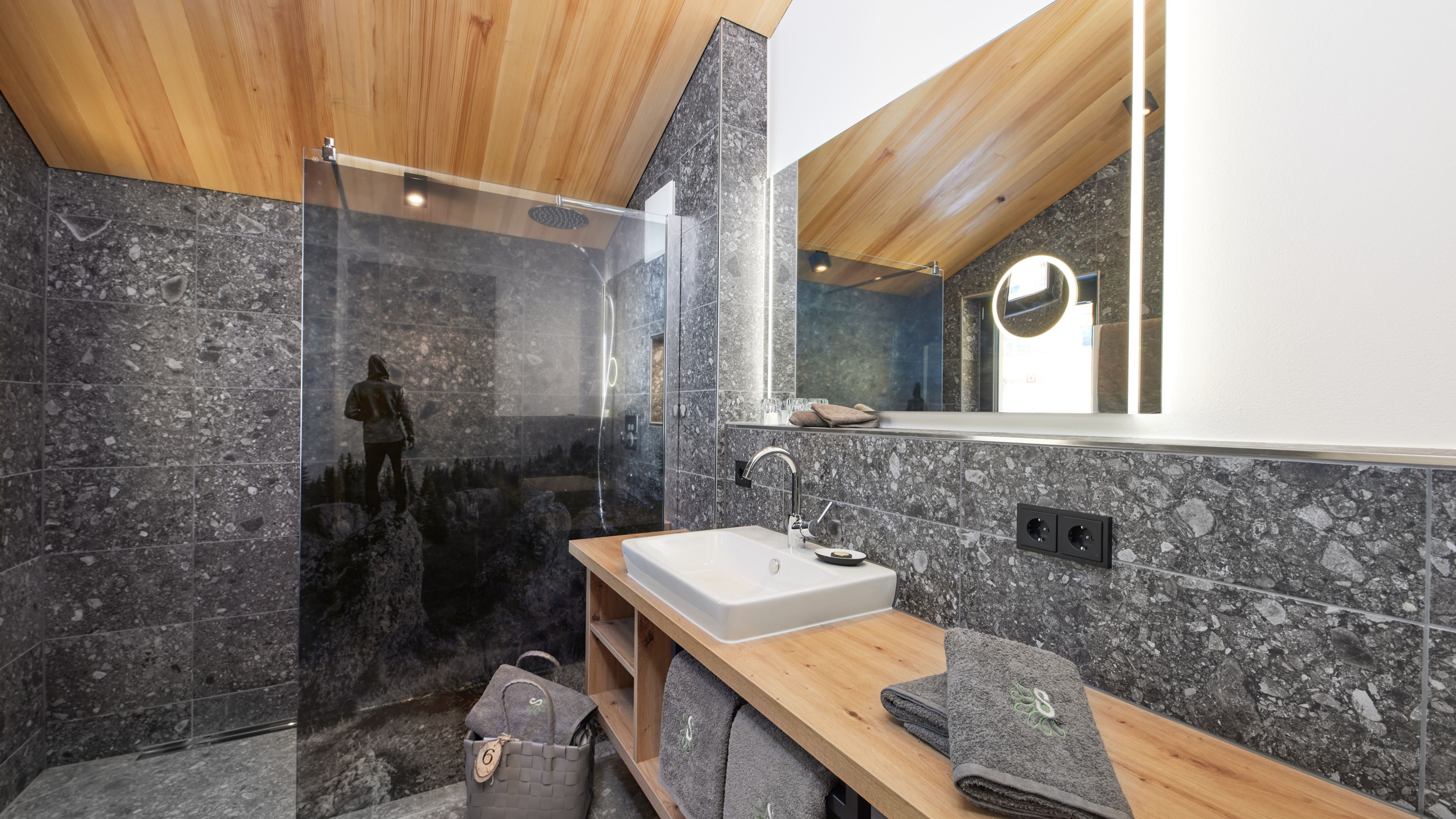 Yoga Retreat Siplinger Suites