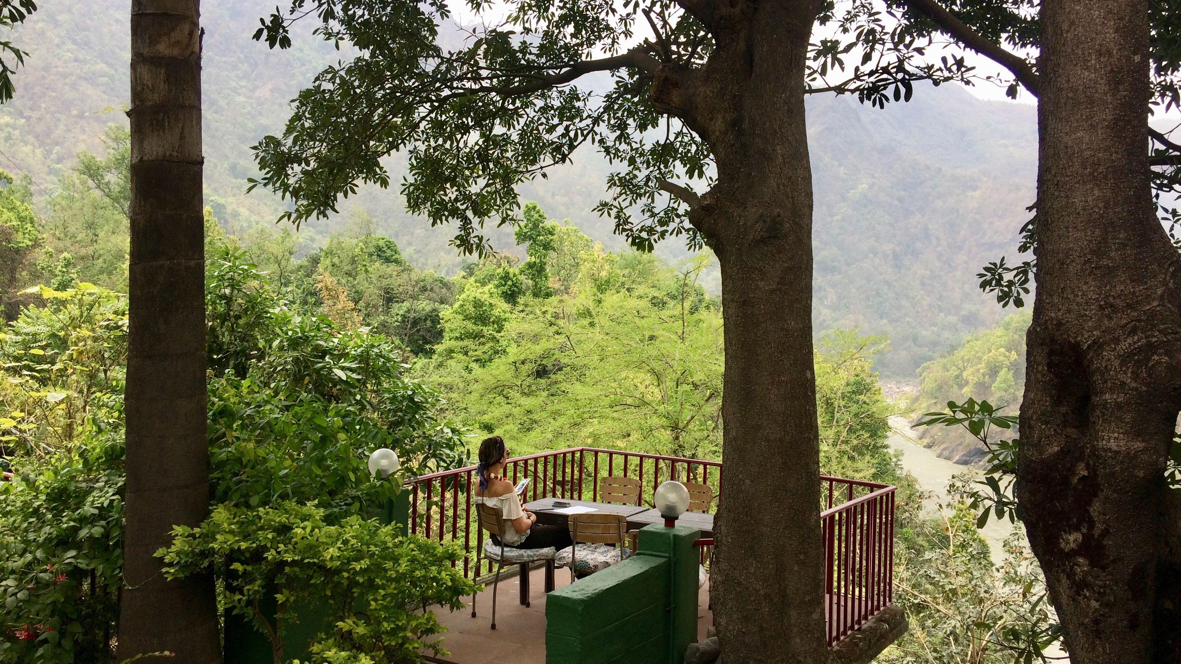 Niramaya Yoga im Anandlok Retreat Center Rishikesh 