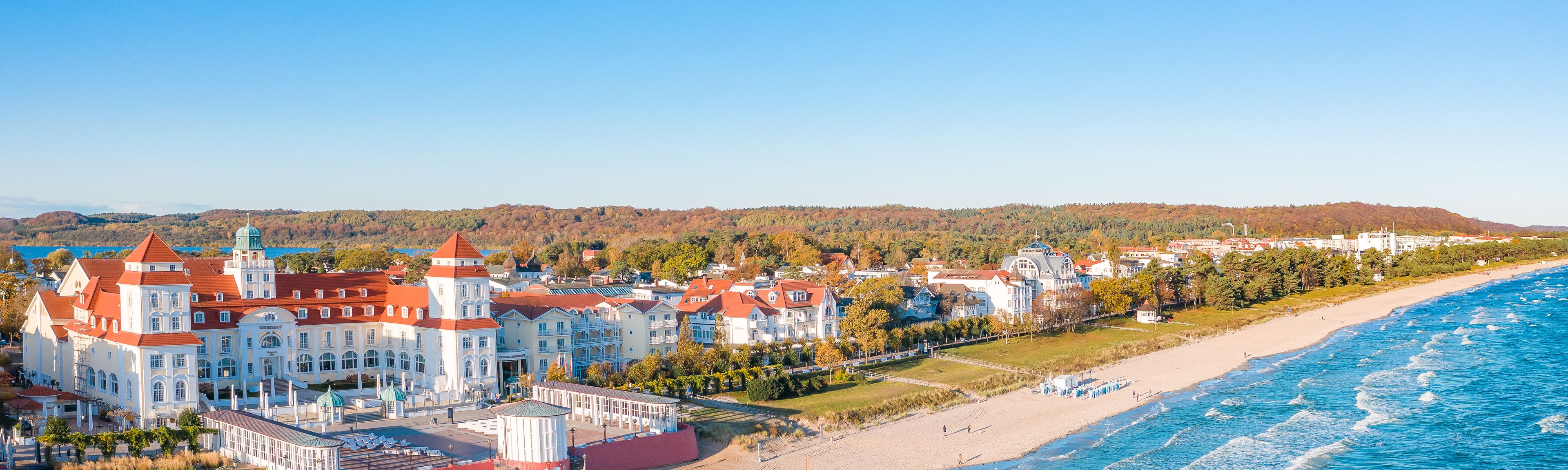 Ostsee-Strand mit Kurhotel in Deutschland