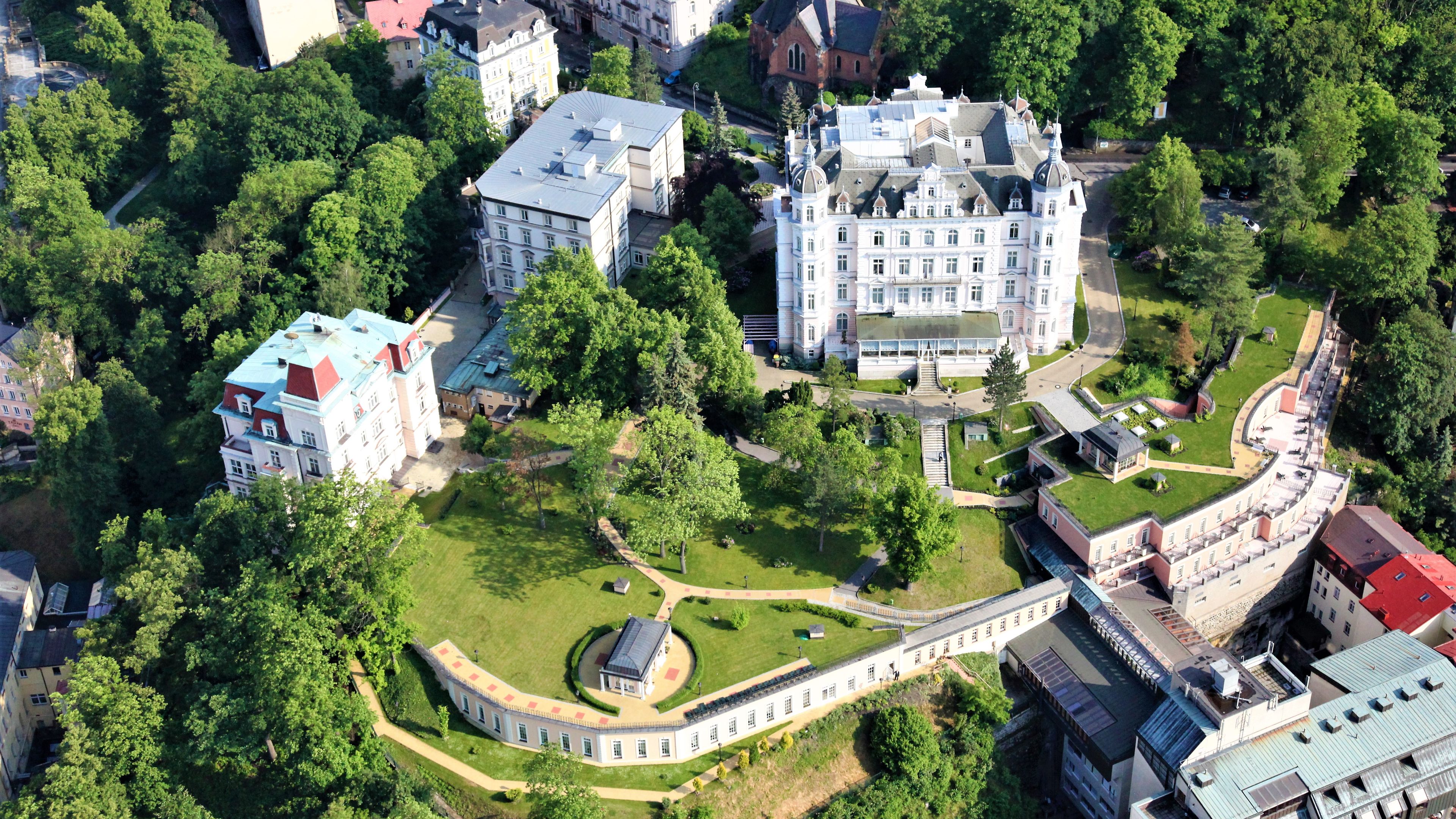 Hotelkomplex Bristol Royal