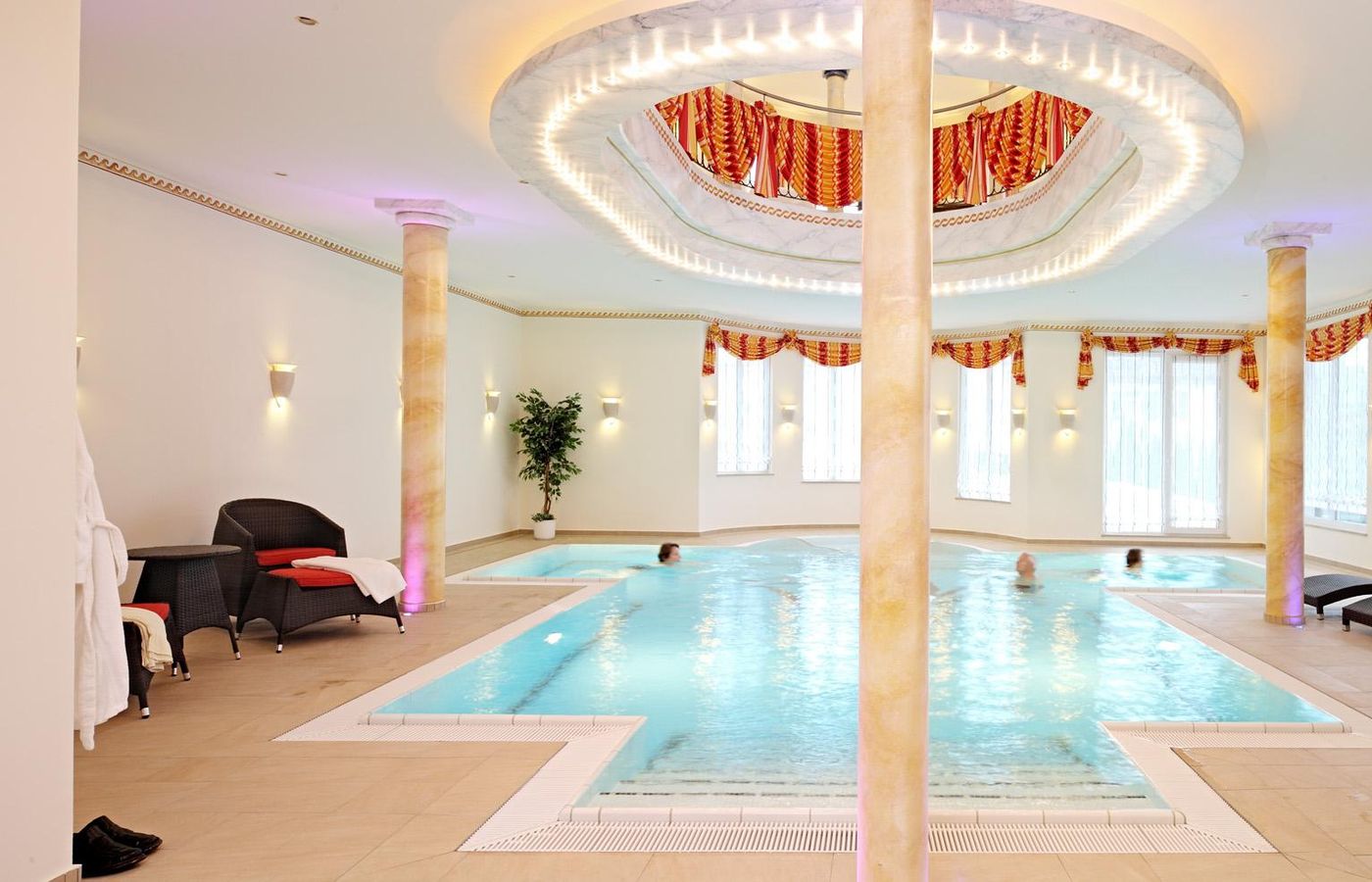 Privathotel Spa Post An Der Therme In Badenweiler Jetzt Gunstig Buchen