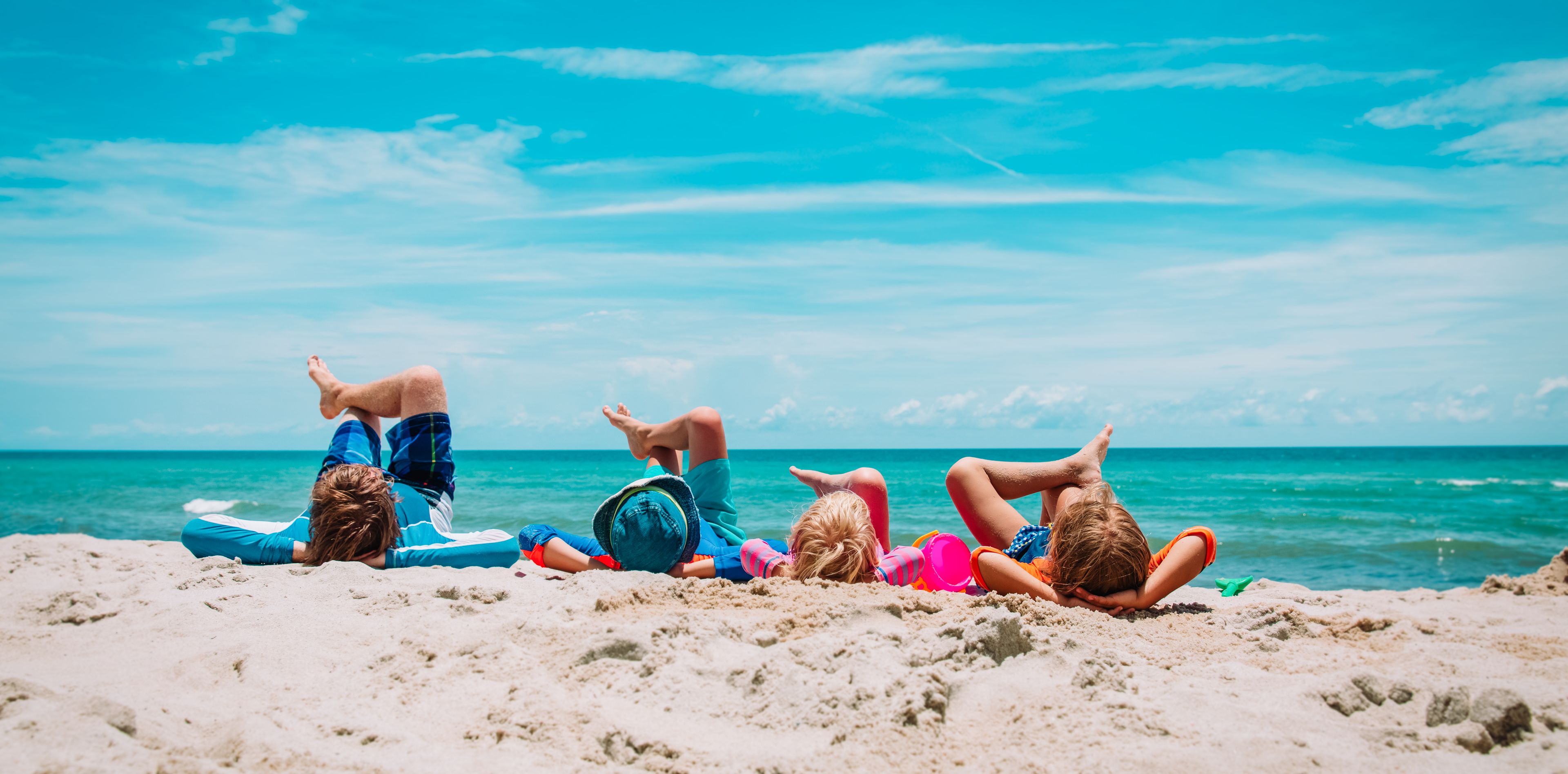 Familie am Strand 